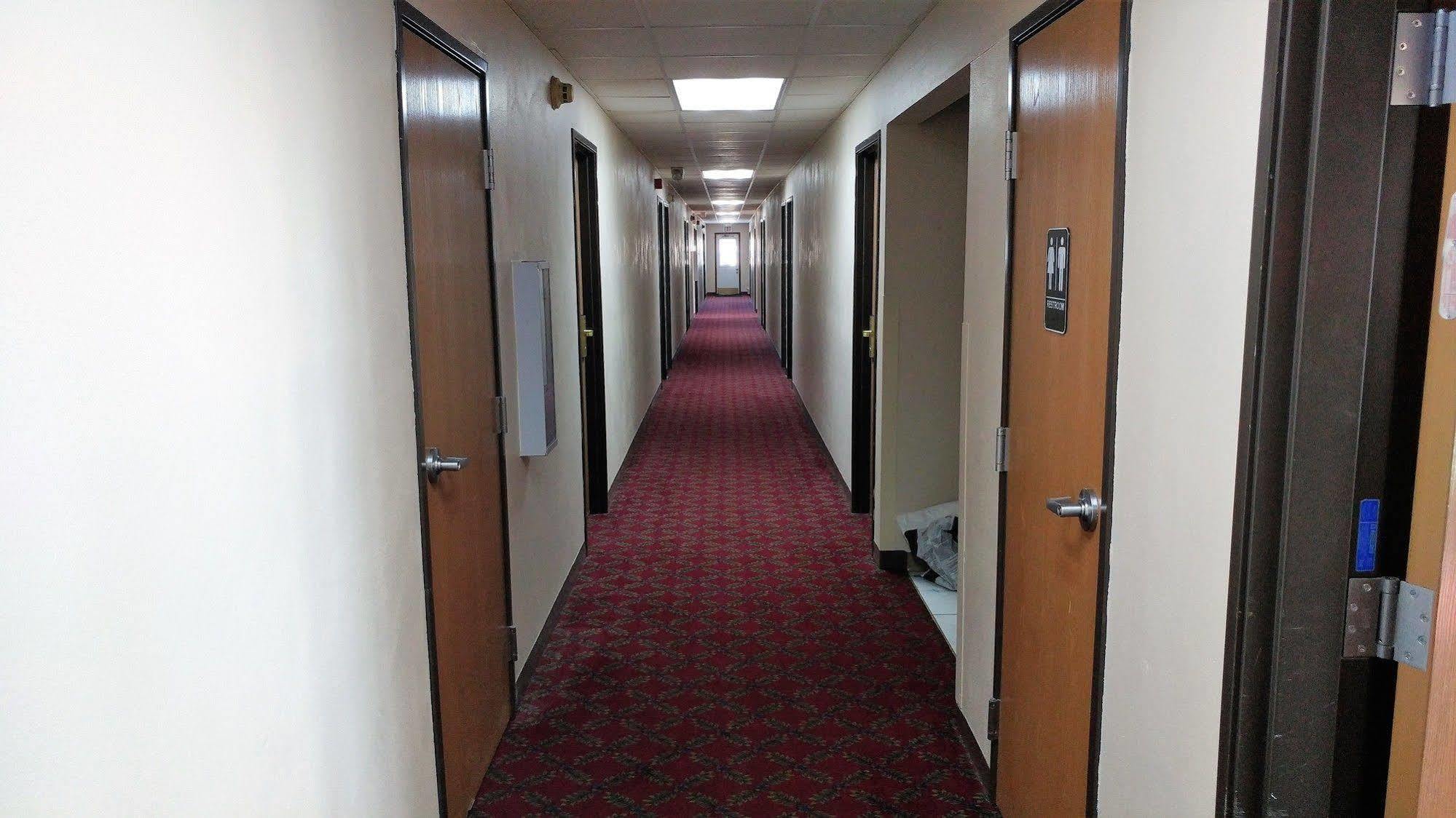 Red Carpet Inn - Windom Eksteriør billede